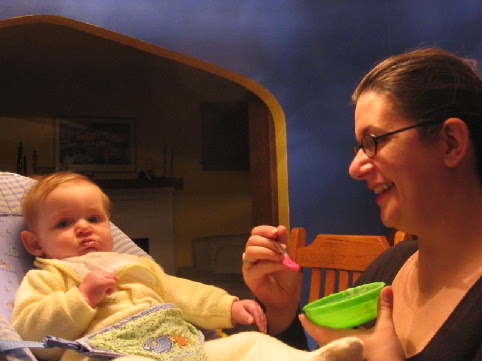 2004_10_01 Cate at 6 months eating solid foods.jpg